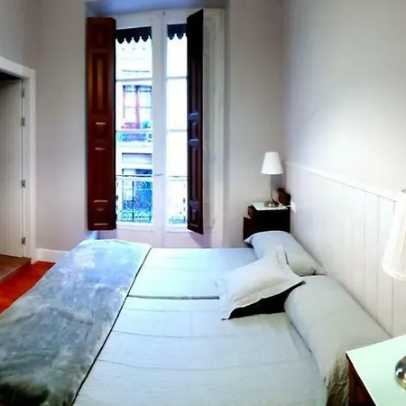 Casa Condal De Reyna *