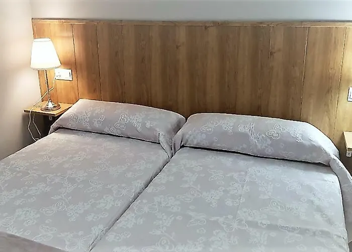 Casa Condal De Reyna *