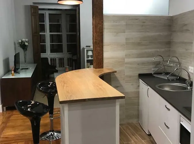 Casa Condal De Reyna *