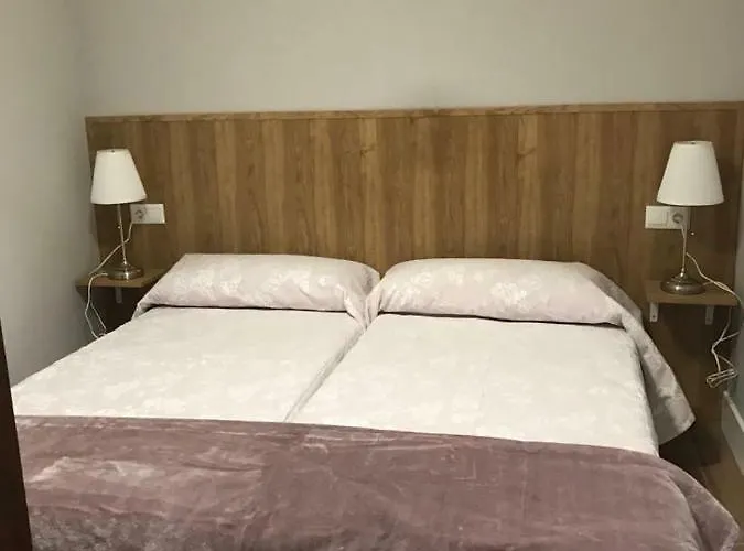 Casa Condal De Reyna